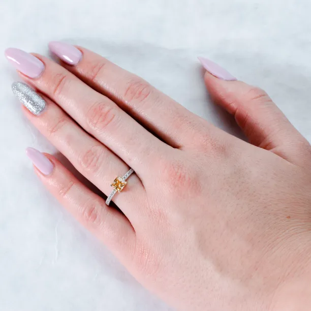 Zásnubní zlatý prsten s diamanty 0.6ct VIBKE Image
