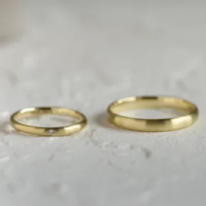 Matné komfortní snubní prsteny s diamantem ze žlutého zlata ODETTE Thumbnail
