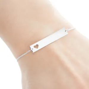 Minimalist silver bracelet with engraving and little heart Renma Thumbnail