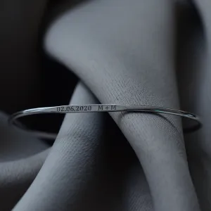 Solid golden bracelet with an accurate GRINDA engraving Thumbnail