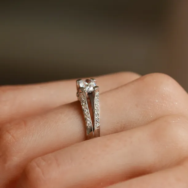 Zlatý zásnubní prsten s diamanty 1.18ct FITA Image