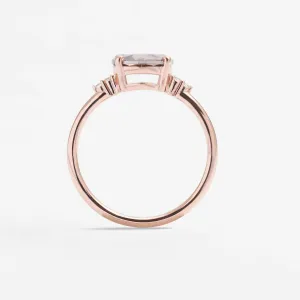 Underside detail of the SYDNEY gold ring and its central lab grown diamond