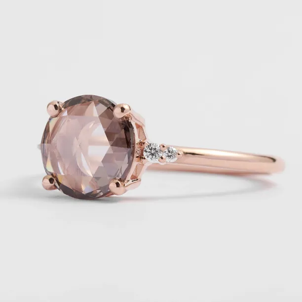 SYDNEY gold ring with a rose-cut lab grown diamond and natural side diamonds