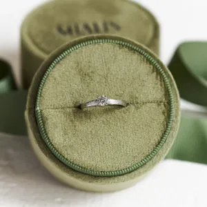 Atypical engagement ring with diamond and tree bark surface RIAN