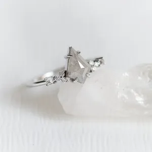 Unusual diamond engagement ring ARNALDO Thumbnail