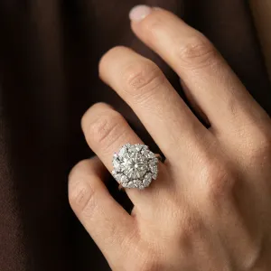 Zlatý prsten JENNY s lab grown diamanty na ruce