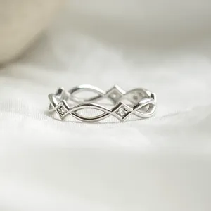 Gold celtic knot ring TARANIS