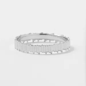Single VELA geometric wedding ring with textured vertical lines