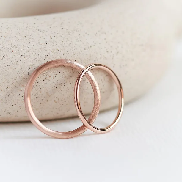 Wedding gold rings LOBE Image