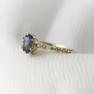 Vintage engagement ring with green sapphire and diamonds MADDIE Thumbnail