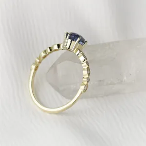 Vintage engagement ring with green sapphire and diamonds MADDIE Thumbnail