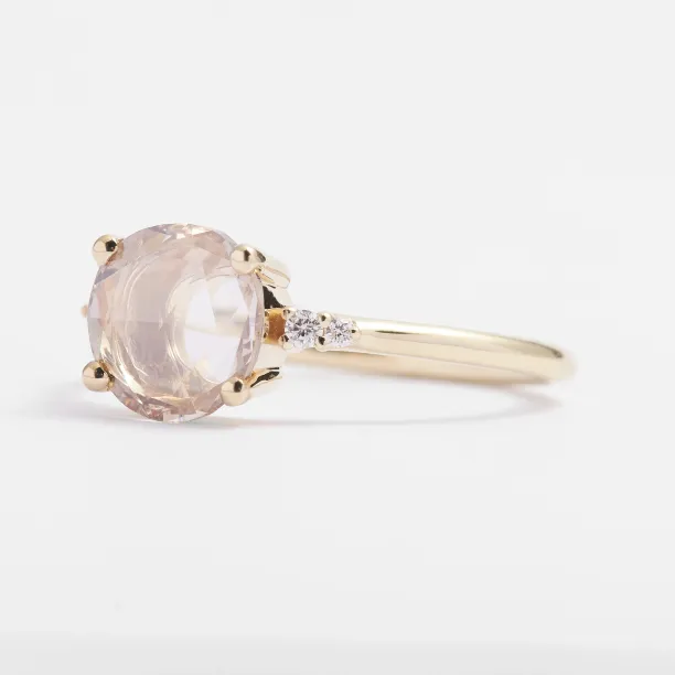 AUCKLAND gold ring with a rose-cut lab grown diamond and natural diamond accents