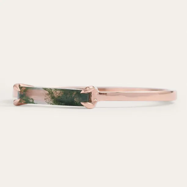 Minimalist ring with baguette moss agate LOKI Image