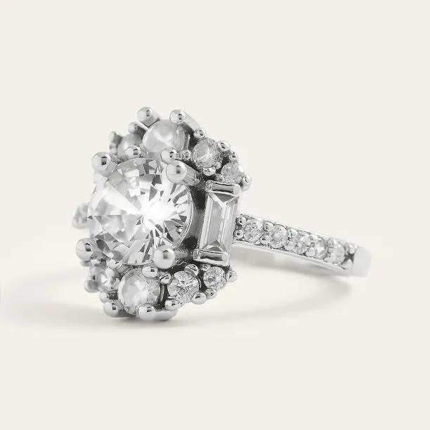 Luxury engagement ring with moissanites SHINY Image
