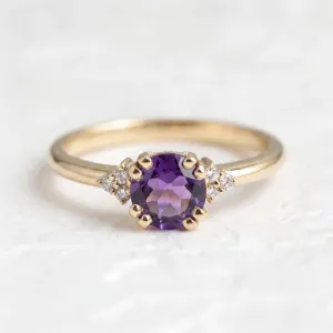 Gold ring with amethyst and diamonds MONNY Thumbnail