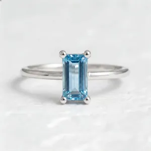 Gold ring with blue topaz CONSTANCE