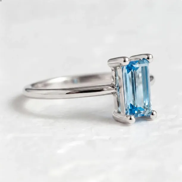 Gold ring with blue topaz CONSTANCE Image