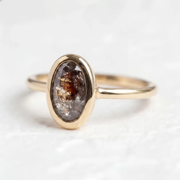 Gold ring with salt and pepper diamond HIKS