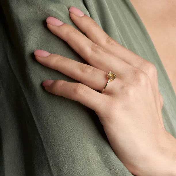 AUCKLAND gold ring with a rose-cut lab grown diamond worn on the hand
