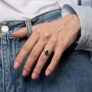 KATE ring with a lab-grown sapphire and moissanites worn on the hand