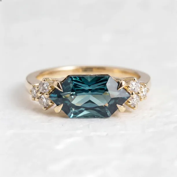 Gold ring with lab grown sapphire and lab grown diamonds ARMINE