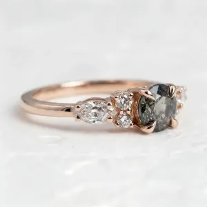 Elegantní zásnubní prsten s přírodním safírem a diamanty MAIDEN MINI