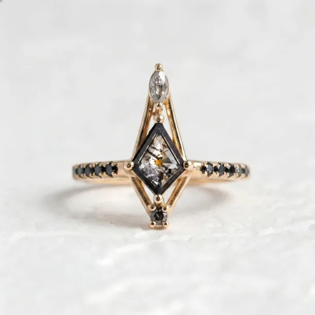 SANIA ring with a kite-shaped salt and pepper diamond and marquise diamond