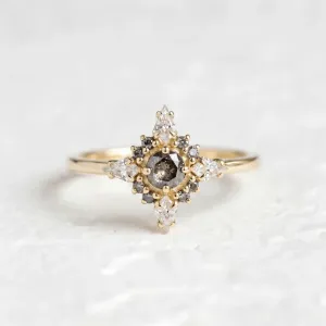 Zásnubní cluster prsten FERRARA se salt'n'pepper diamanty