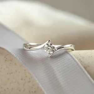 Luxusní zlatý zásnubní prsten s diamantem GRESE Thumbnail