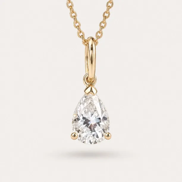 NAOMI gold necklace with pear moissanite pendant