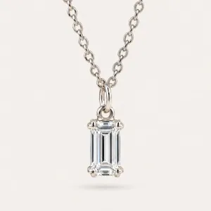 Gold pendant with lab-grown diamond ARRIA
