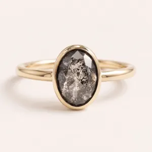 Gold ring with salt and pepper diamond BONNIE