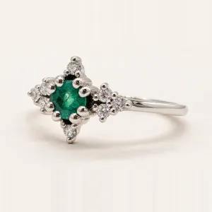 Gold emerald ring with diamonds ELA