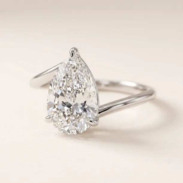 Atypical engagement ring with a lab-grown diamond GALILEO