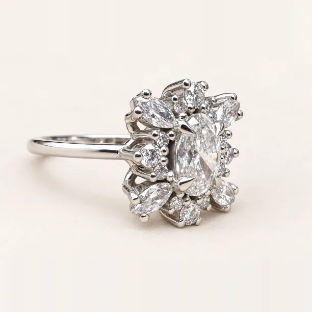 Unique gold ring with lab-grown diamonds MAELLE