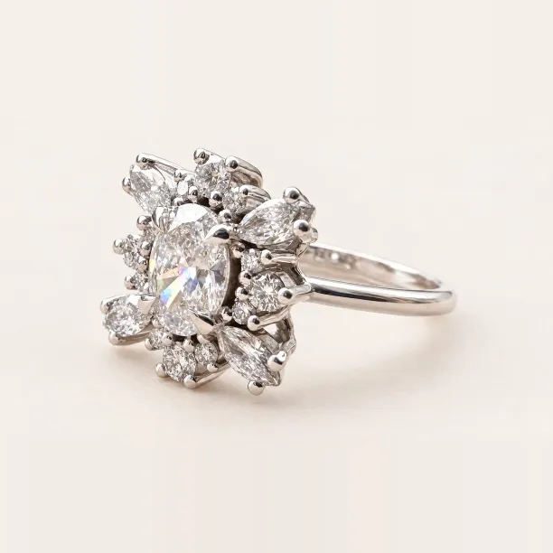 Unique gold ring with lab-grown diamonds MAELLE