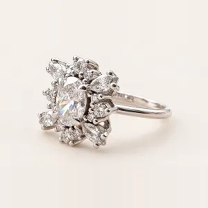 Unique gold ring with lab-grown diamonds MAELLE